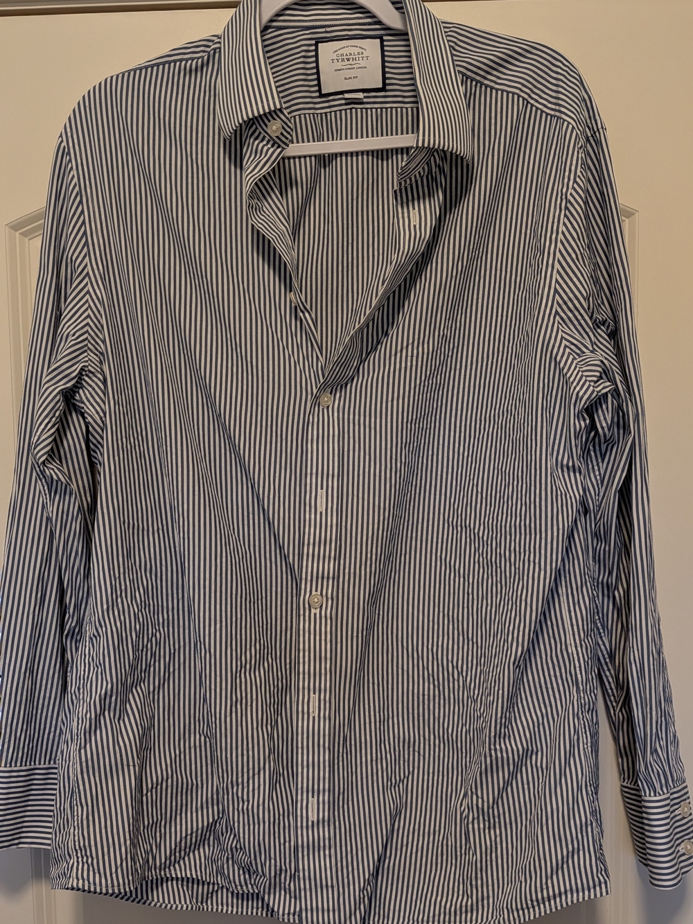 Charles Tyrwhitt Men's Blue and White Stripe Dress Shirt